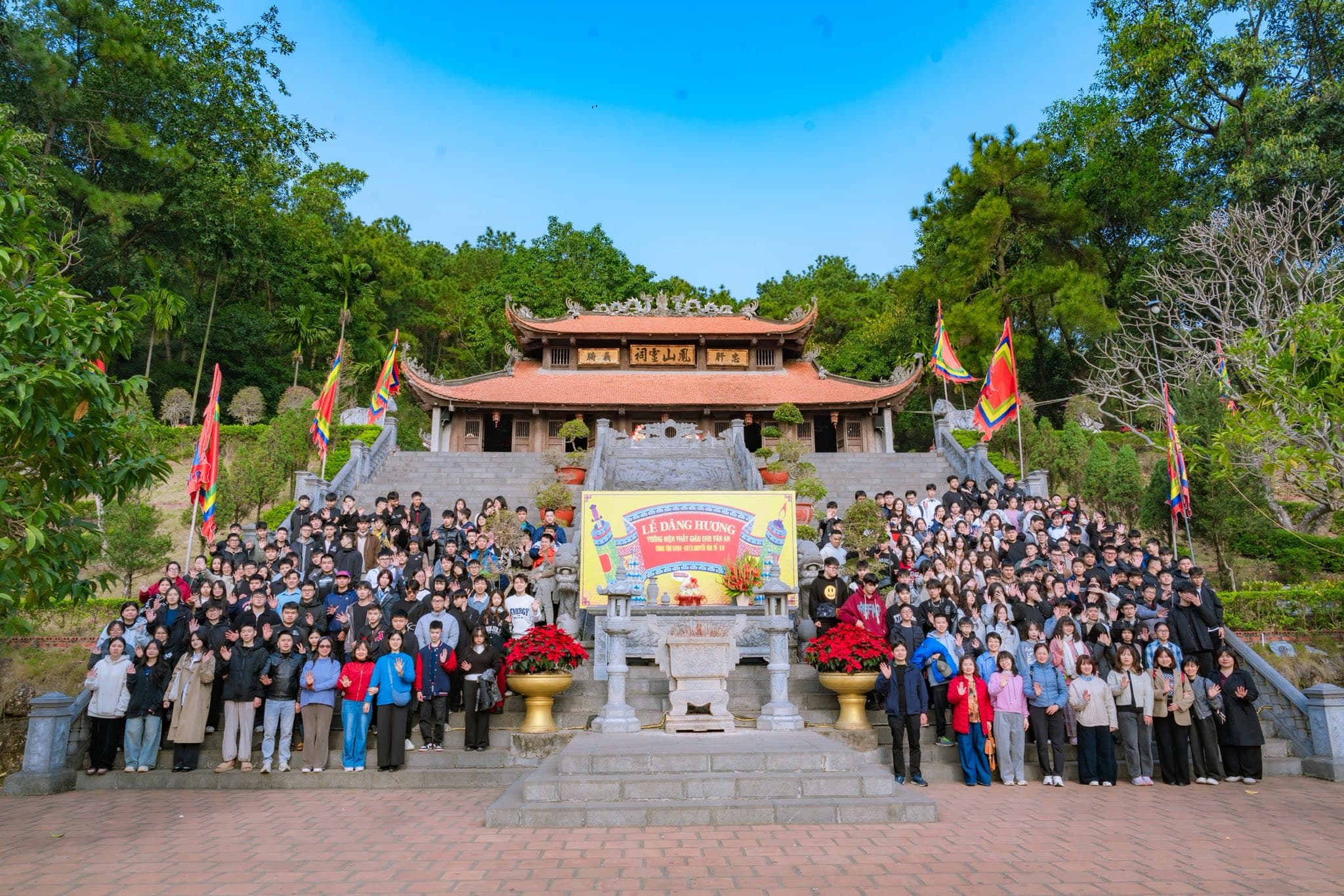 Hoạt động ngoại khóa ngoài giờ lên lớp 